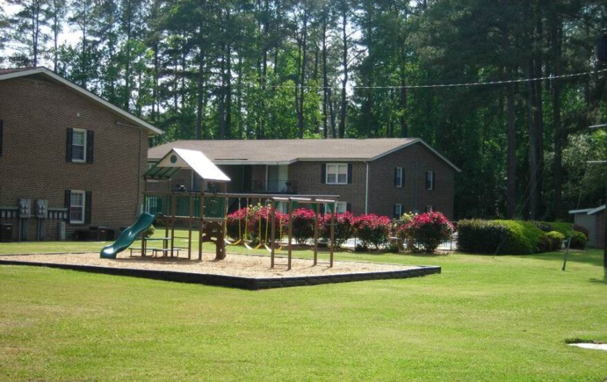 Blues Farm Estates of Laurinburg, NC Quiet Garden Apartments